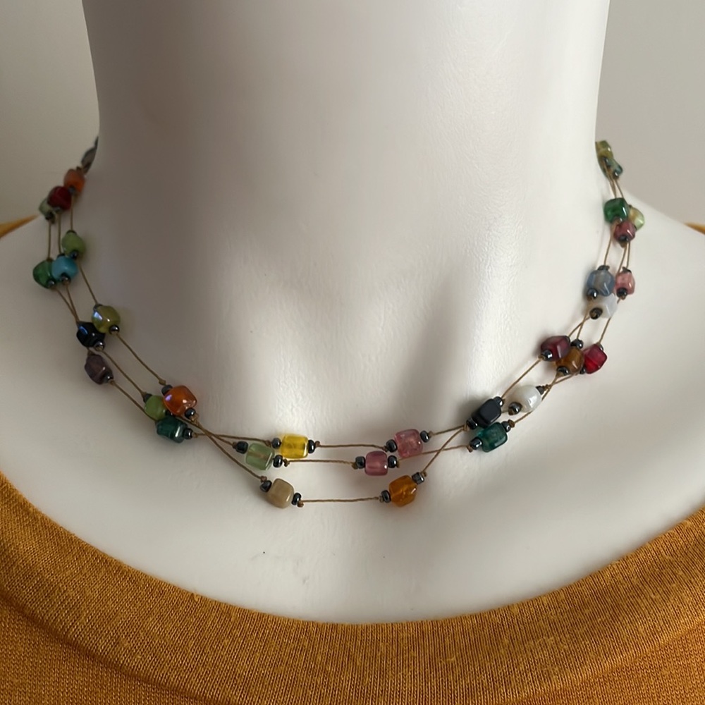 ZAD glass necklace